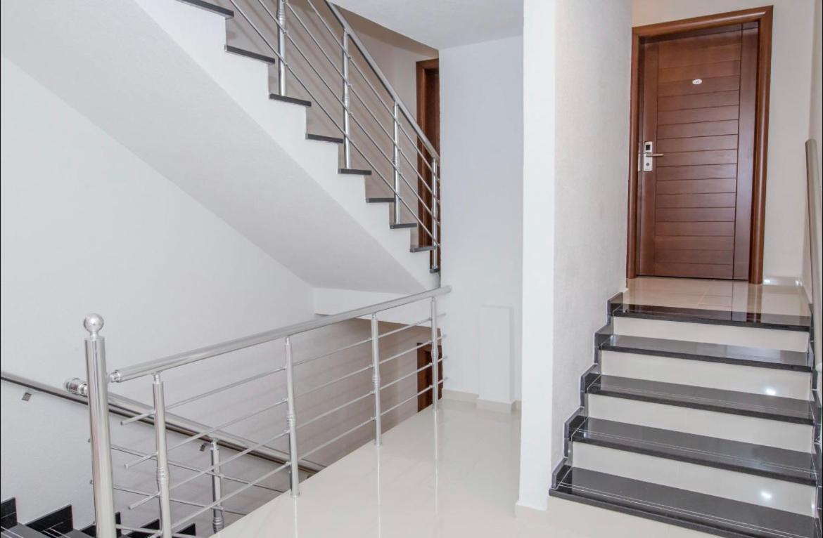 Apartmani Nela Sutomore Buitenkant foto
