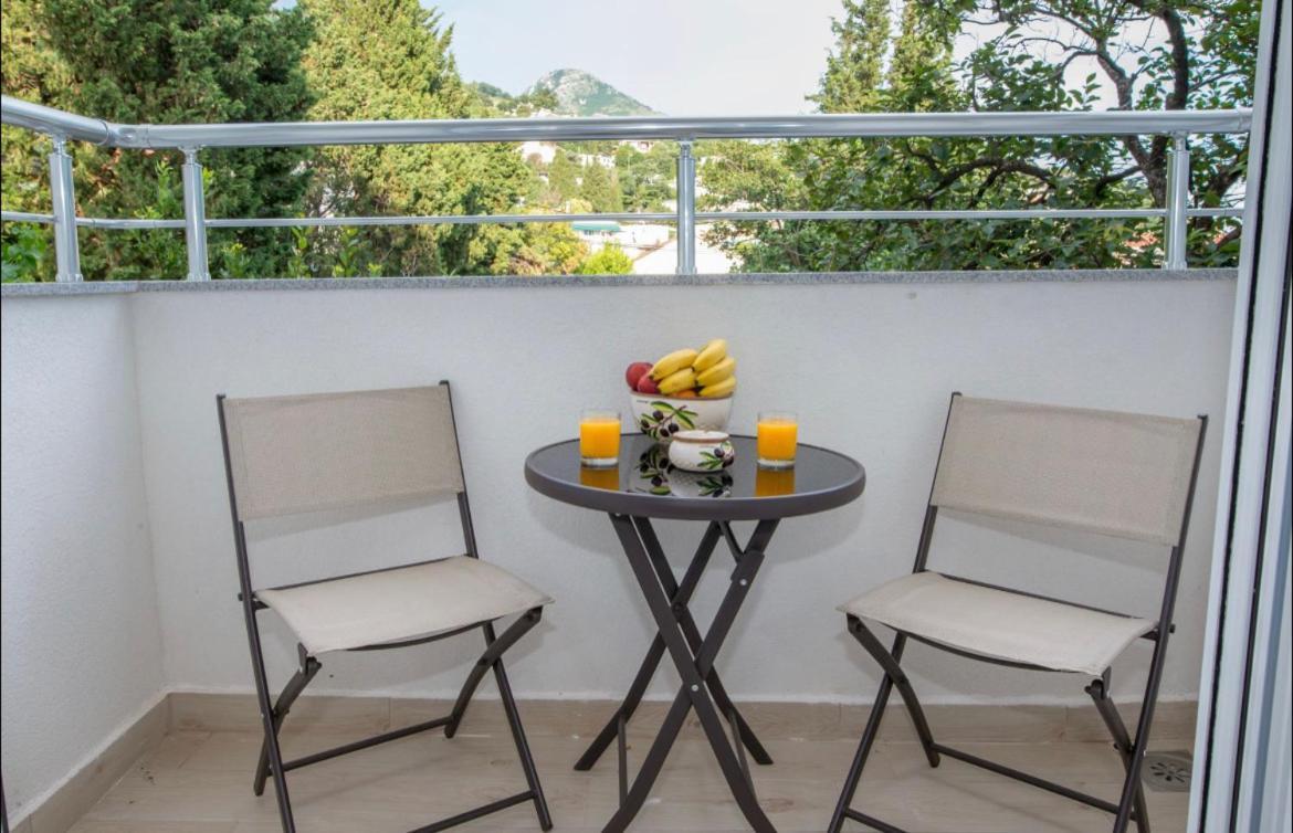 Apartmani Nela Sutomore Buitenkant foto