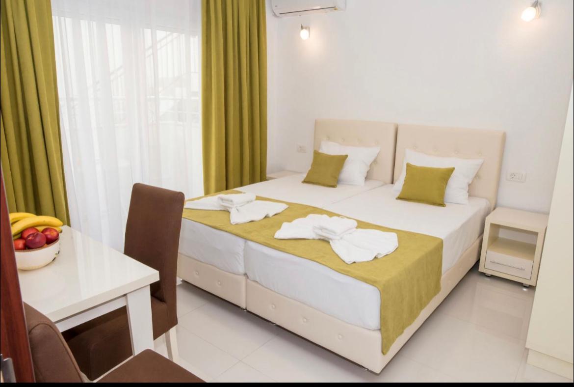 Apartmani Nela Sutomore Buitenkant foto
